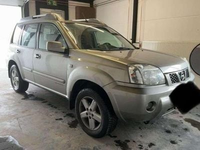 Grau Gebraucht 2004 Nissan X-Trail SUV | € 8.990