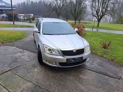 gebraucht Skoda Octavia Combi 1,6 Greenline