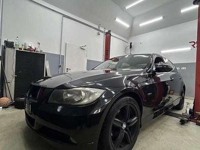 Schwarz Gebraucht 2007 BMW 318 Limousine | € 5.000 (Etwas zu teuer)