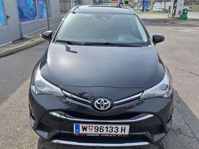 gebraucht Toyota Avensis Touring Sports 1.8 Comfort