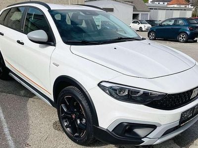 Weiß Gebraucht 2023 Fiat Tipo Cross Kombi | € 21.990 (Teuer)