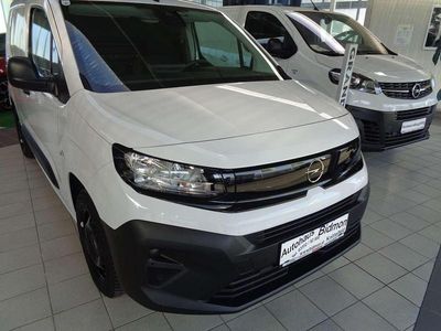 Weiß Gebraucht 2024 Opel Combo Van / Kleinbus | € 27.490