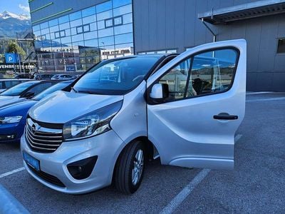 Silber Gebraucht 2016 Opel Vivaro Van / Kleinbus | € 12.990 (Etwas zu teuer)