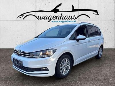Weiß Gebraucht 2020 VW Touran Comfortline Van / Kleinbus | € 23.990