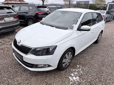 Weiß Gebraucht 2015 Skoda Fabia Style Kombi | € 4.500 (Guter Preis)