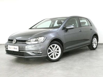 Grau Gebraucht 2018 VW Golf Limousine | € 14.890 (Etwas zu teuer)