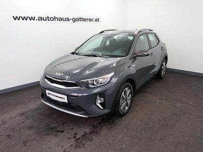 Gebraucht Kia Stonic Silver 84 PS (61 kW) 2023 Grau SUV