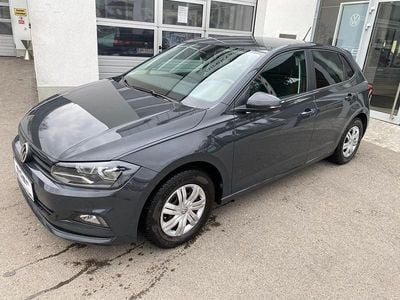 Gebraucht VW Polo 80 PS (58 kW) 2018 Silber  metallic Limousine