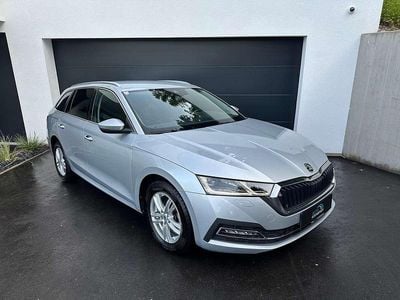 Grau Gebraucht 2021 Skoda Octavia Style Kombi | € 18.990 (Fairer Preis)