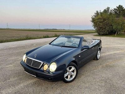 Blau Gebraucht 1999 Mercedes CLK320 Elegance Cabrio | € 8.990 (Fairer Preis)