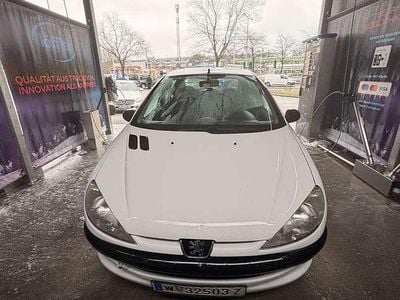 Gebraucht Peugeot 206 68 PS (50 kW) 2002 Limousine