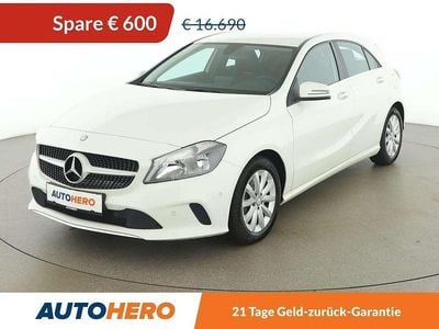 Weiß Gebraucht 2016 Mercedes A160 Style Kleinwagen | € 16.090 (Fairer Preis)