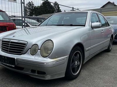 Mercedes E220