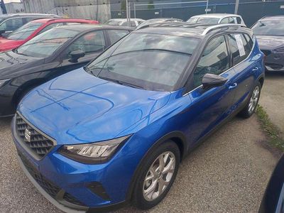 Hellblau metallic Gebraucht 2024 Seat Arona FR SUV | € 25.975