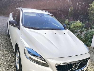 Gebraucht 2017 Volvo V40 CC Kinetic Kombi | € 10.900