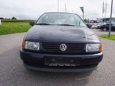 Blau Gebraucht 1998 VW Polo Family Limousine | € 790