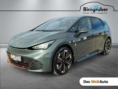 Dunkelgrün metallic Gebraucht 2024 Cupra Born VZ Kleinwagen | € 38.470