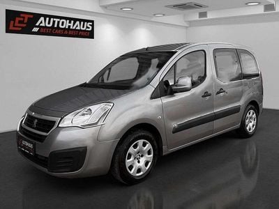 Grau Gebraucht 2016 Peugeot TePee Active Kombi | € 8.880