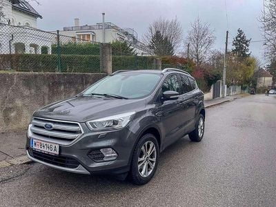 Grau Gebraucht 2019 Ford Kuga Titanium SUV | € 14.900 (Superpreis)