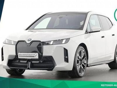 Weiß (alpinweiß) Gebraucht 2025 BMW iX M Sport SUV | € 95.390