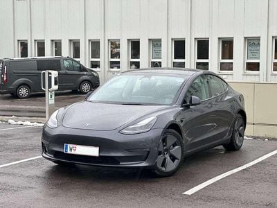 Grau Gebraucht 2022 Tesla Model 3 Long Range AWD Limousine | € 30.990 (Fairer Preis)