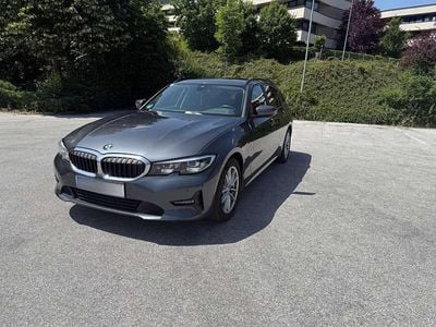Grau Gebraucht 2019 BMW 320 Kombi | € 19.990 (Fairer Preis)