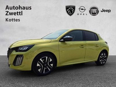 Neu Peugeot 208 Allure 101 PS (74 kW) 2025 Gelb Kleinwagen