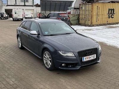 gebraucht Audi A4 Avant 30 TDI DPF quattro Aut.