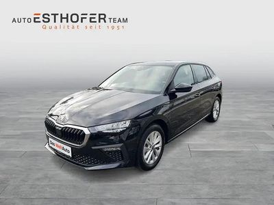 Schwarz metallicperleffektno Gebraucht 2025 Skoda Scala Selection Kleinwagen | € 25.990 (Fairer Preis)