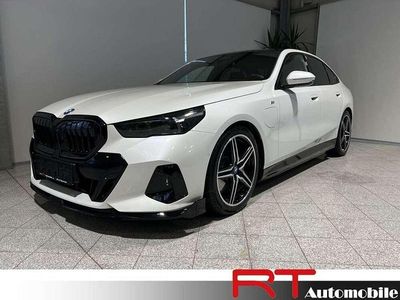 Gebraucht BMW 550 Performance 490 PS (360 kW) 2025 Weiß Limousine