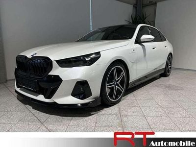 Weiß Gebraucht 2025 BMW 550 Performance Limousine | € 79.990