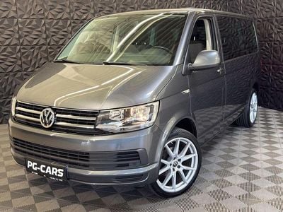 Grau Gebraucht 2019 VW Caravelle Comfortline Van / Kleinbus | € 35.990 (Teuer)
