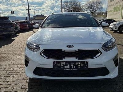 Weiß Gebraucht 2019 Kia Ceed Sportswagon Silver Kombi | € 14.990 (Fairer Preis)