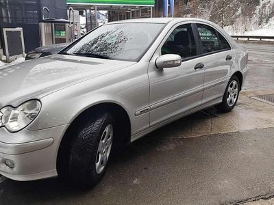 Silber Gebraucht 2005 Mercedes C180 Classic Limousine | € 1.900 (Superpreis)