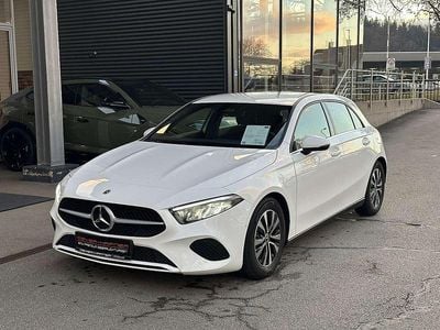 Weiß Gebraucht 2025 Mercedes A180 Limousine | € 27.990 (Superpreis)