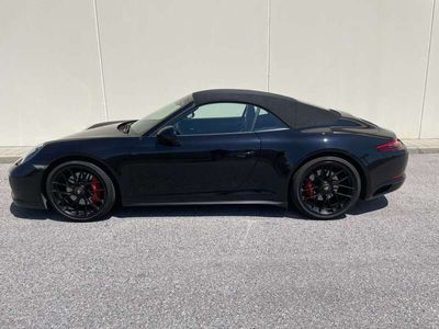 Porsche 911 Carrera GTS