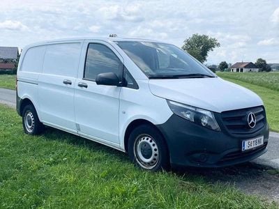 Weiß Gebraucht 2018 Mercedes Vito Van / Kleinbus | € 15.900