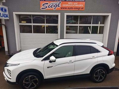 gebraucht Mitsubishi Eclipse Cross 2,4 PHEV 4WD Intense+ Navi Aut.