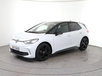 Weiss normal Neu 2025 VW ID.3 Pure Kleinwagen | € 35.990 (Etwas zu teuer)