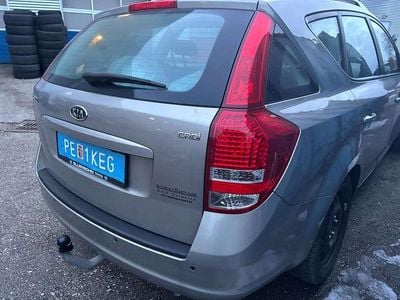 Gebraucht Kia Ceed Sportswagon Active 116 PS (85 kW) 2011 Bronze Kombi