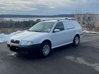 gebraucht Skoda Octavia Combi 19 Praktik 1u5