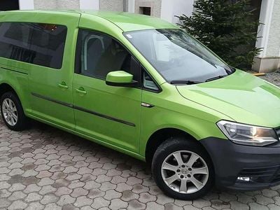 Gebraucht VW Caddy Maxi Trendline 105 PS (77 kW) 2018 Grün Van / Kleinbus