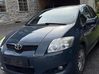 Blau Gebraucht 2007 Toyota Auris Limousine | € 4.500 (Etwas zu teuer)