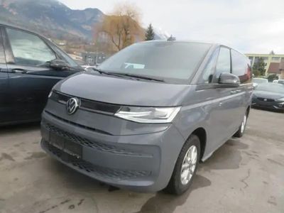 Mittelgrau normal Gebraucht 2024 VW Multivan Van | € 52.990