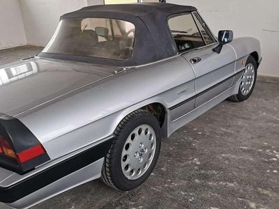 Gebraucht Alfa Romeo Spider 131 PS (96 kW) 1987 Silber Cabrio