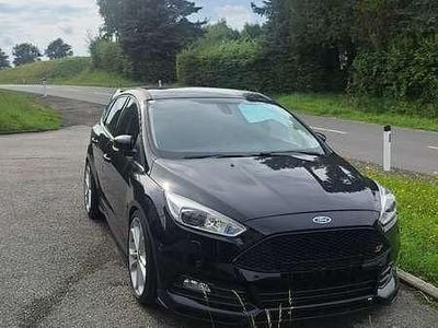 Gebraucht Ford Focus Trend 120 PS (88 kW) 2015 Limousine