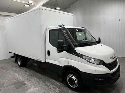 Weiß Gebraucht 2023 Iveco Daily Van | € 39.600 (Etwas zu teuer)