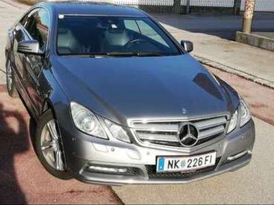 Mercedes E200