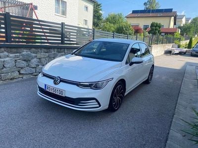 Gebraucht VW Golf VIII 116 PS (85 kW) 2020 Weiß Kleinwagen