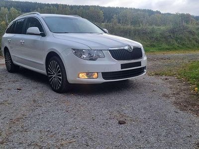 Gebraucht 2011 Skoda Superb Elegance Kombi | € 9.000 (Fairer Preis)